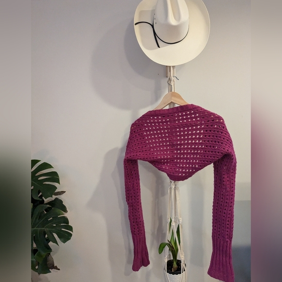 Paul Hardy Shawl/ Cardigan - Picture 3 of 3